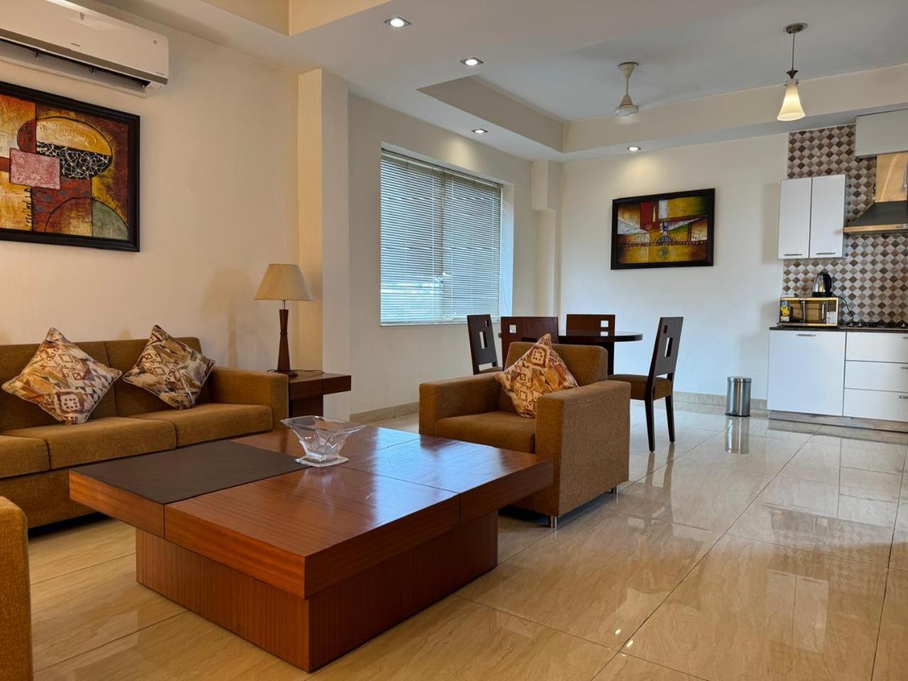 Ferienwohnung Ahuja Residency Noida Exterior foto